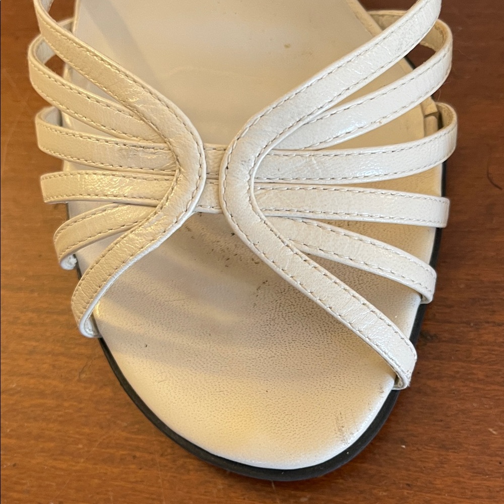 Bandolino Cream Strappy Heels - Picture 4 of 12